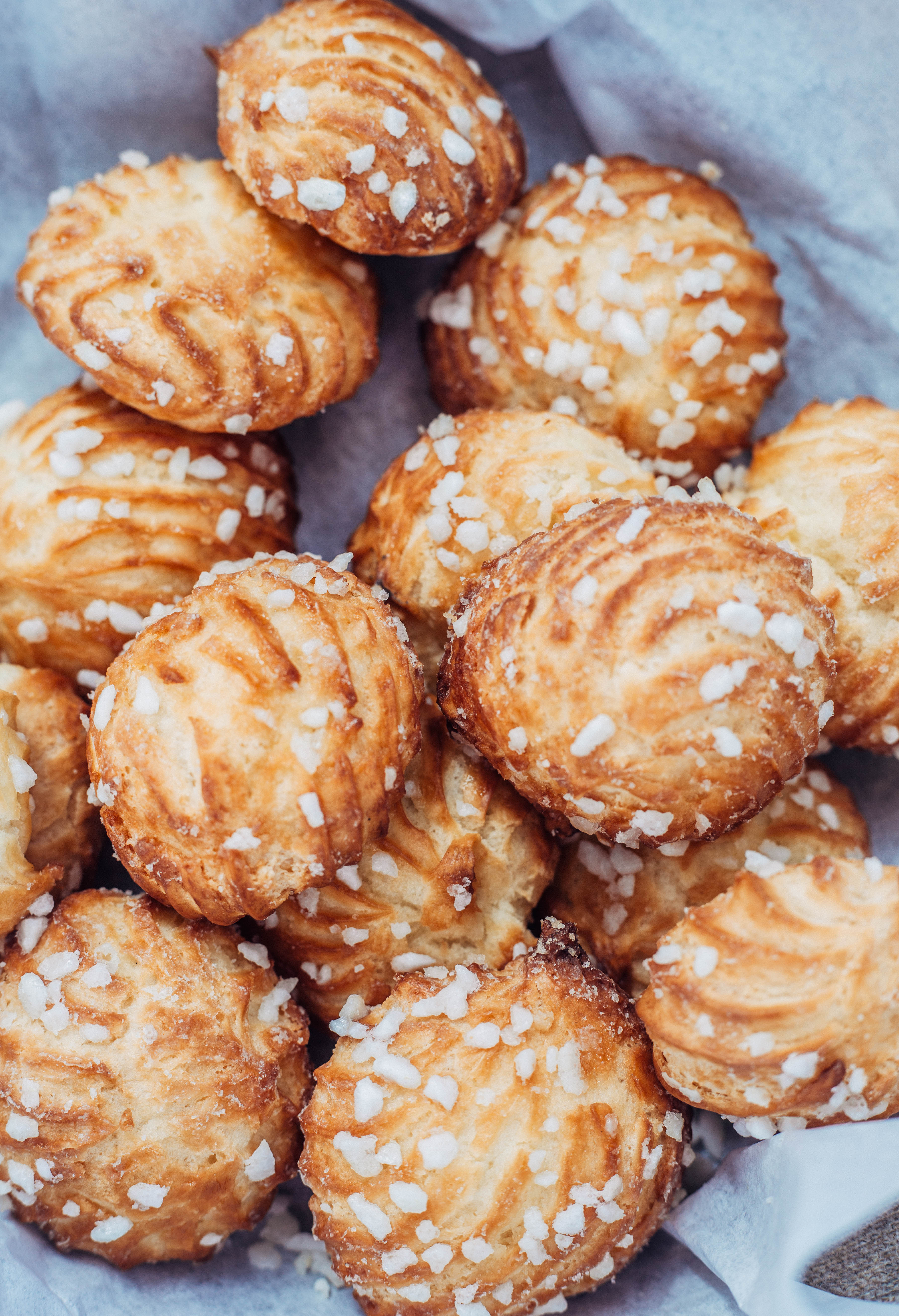 Order Chouquettes (x5) food online from Pitchoun! store, Los Angeles on bringmethat.com