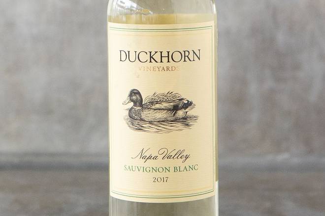 Order Duckhorn Sauvignon Blanc food online from Gott'S Roadside store, San Francisco on bringmethat.com