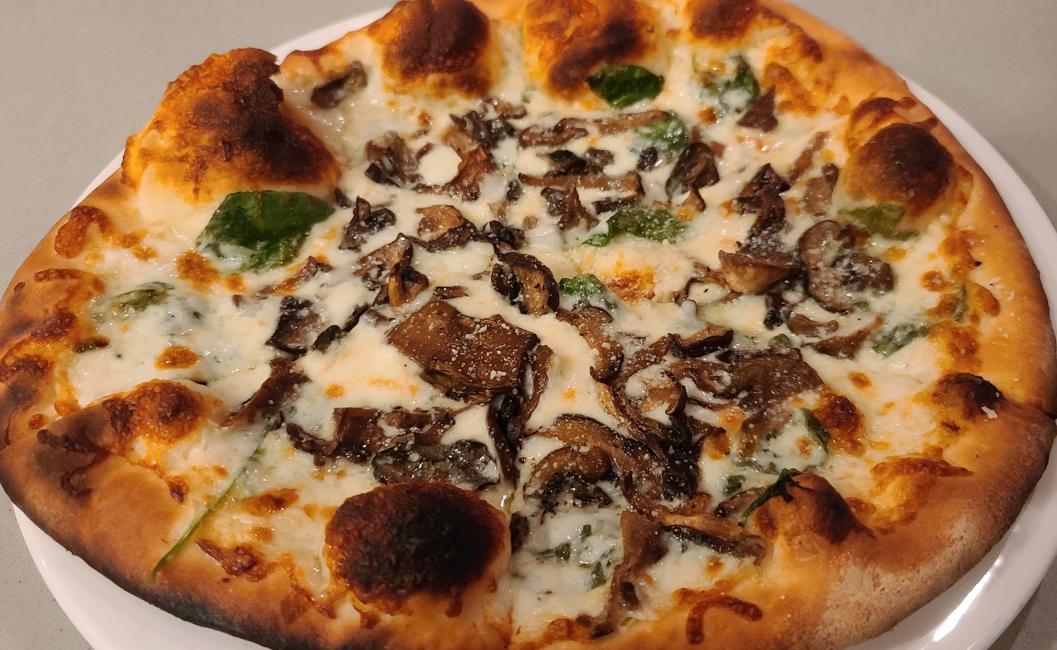 Order Mushroom Pizza food online from Campiello Ristorante & Bar store, Eden Prairie on bringmethat.com