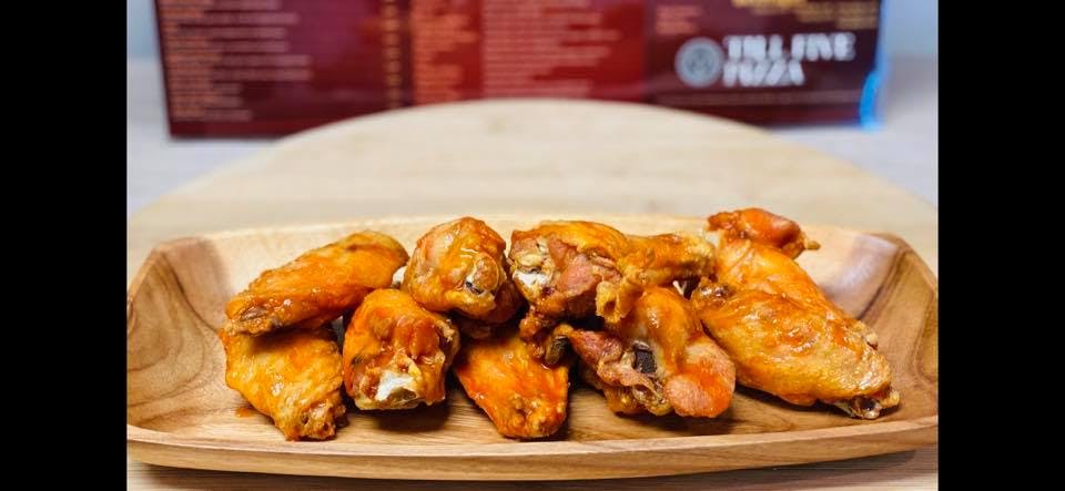 Order Chicken Wings - 5 Pieces food online from Rays Pizza store, Nashville on bringmethat.com