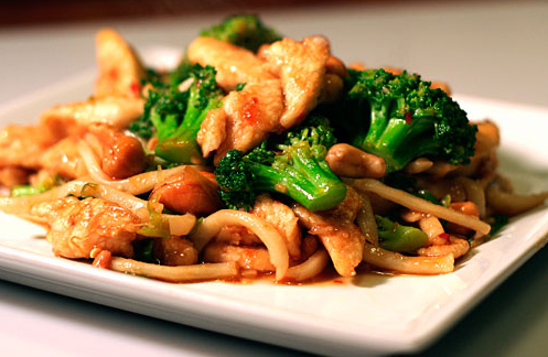 Order Chicken with Broccoli food online from Sakura Asian Bistro store, Richmond on bringmethat.com