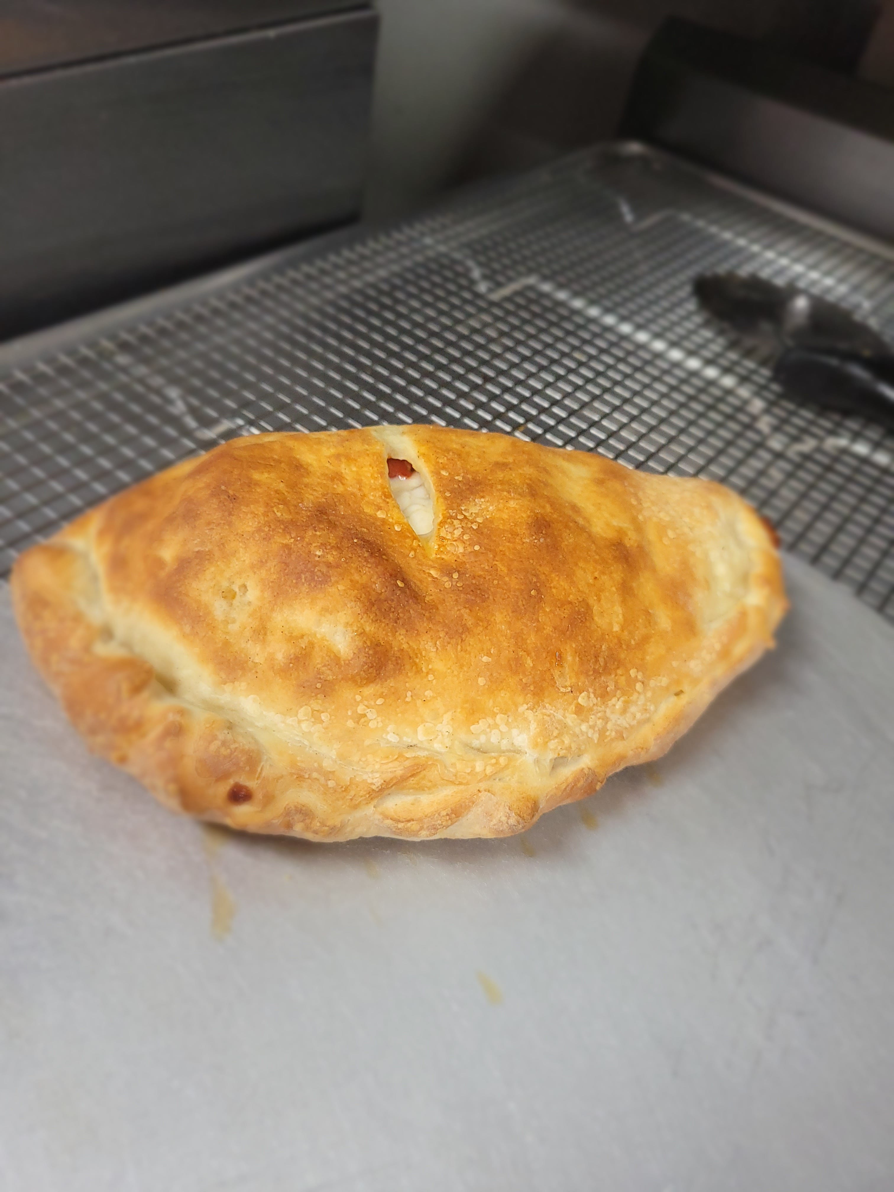 Order Calzone B - Personal 9'' food online from Cybelle Pizza store, Oakland on bringmethat.com