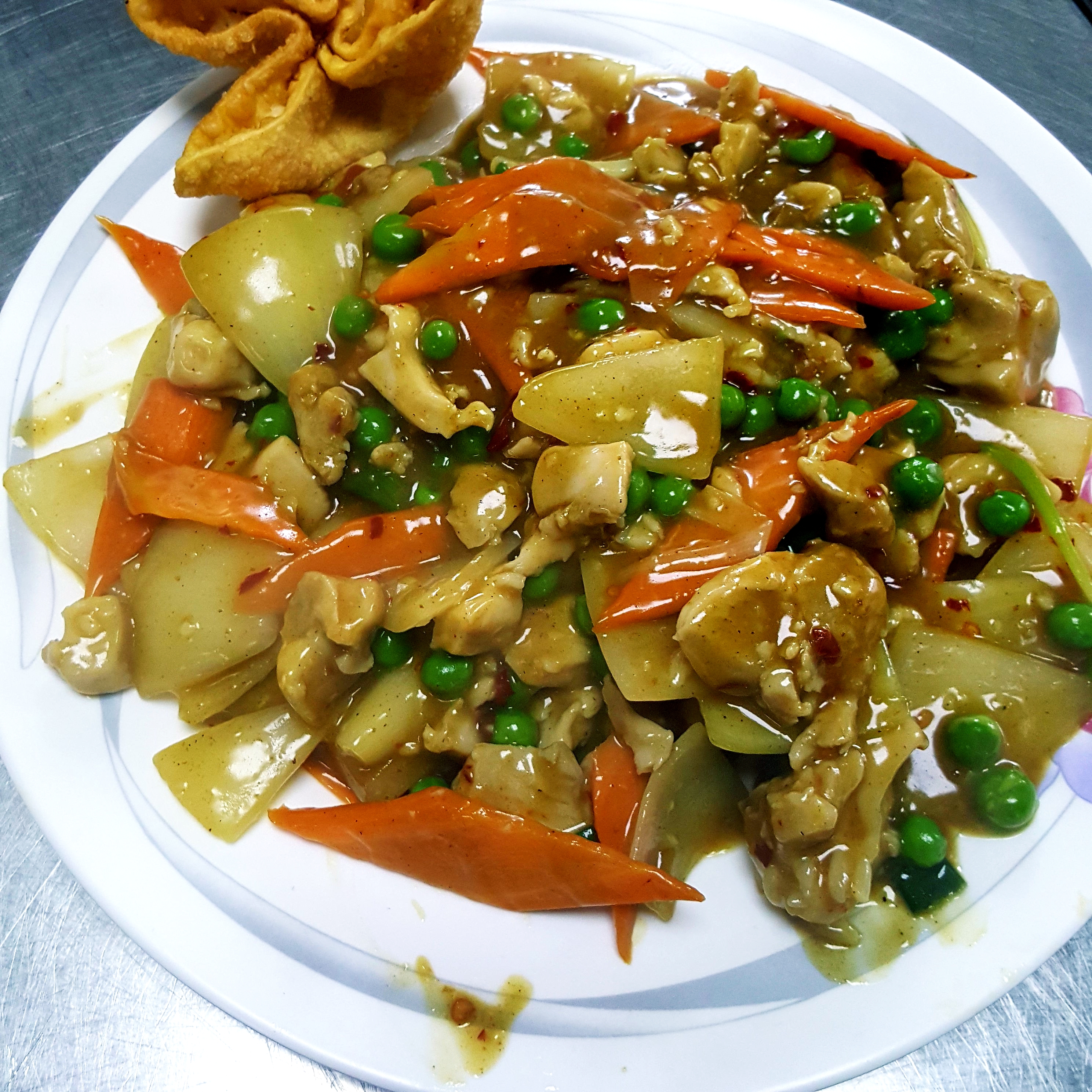 Order 28. Curry Chicken food online from China Feast store, Kansas City on bringmethat.com