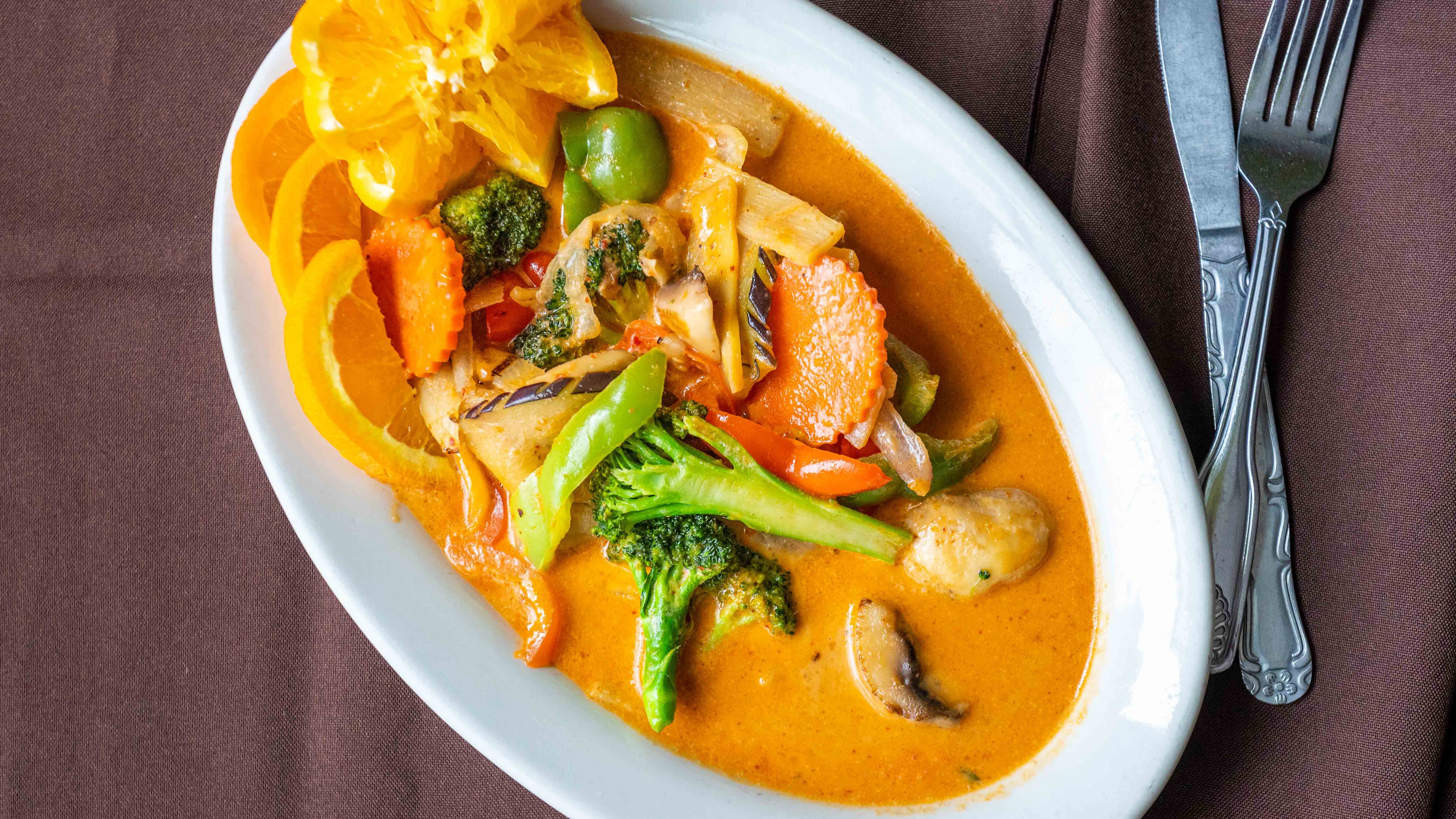 Order C6. Pad Pak Curry Dinner food online from Orchid Thai store, Detroit on bringmethat.com