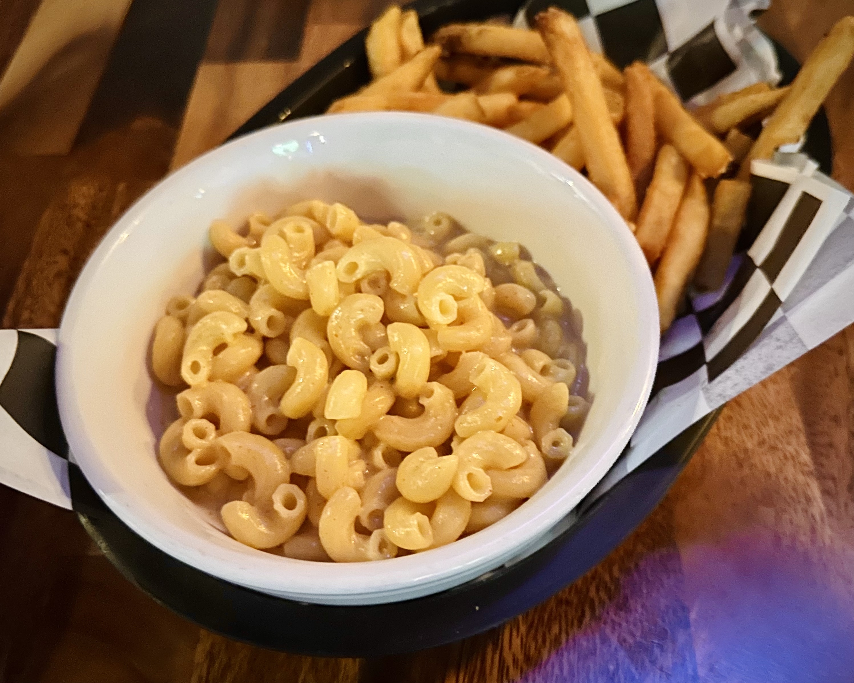 Order Kids Mac n' Cheese food online from Dunning Pour House store, Chicago on bringmethat.com