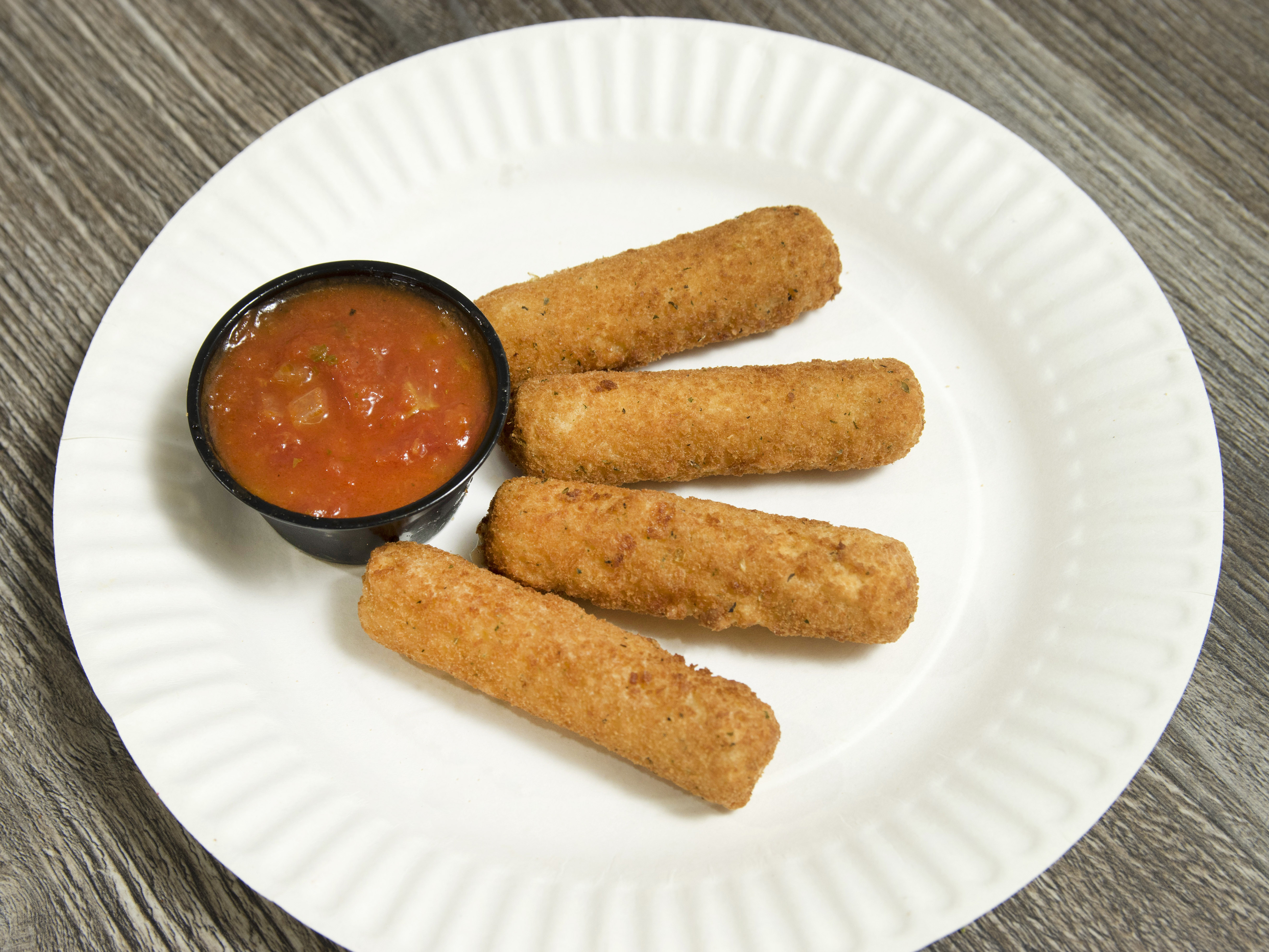 Order 8 Pieces Mozzarella Sticks food online from Roma's Pizza store, Oceanside on bringmethat.com