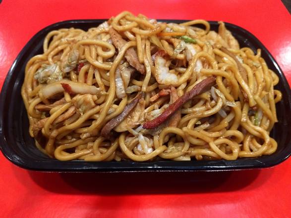 Order House Special Lo Mein 本楼捞面 food online from Great Wall store, Mount Pleasant on bringmethat.com