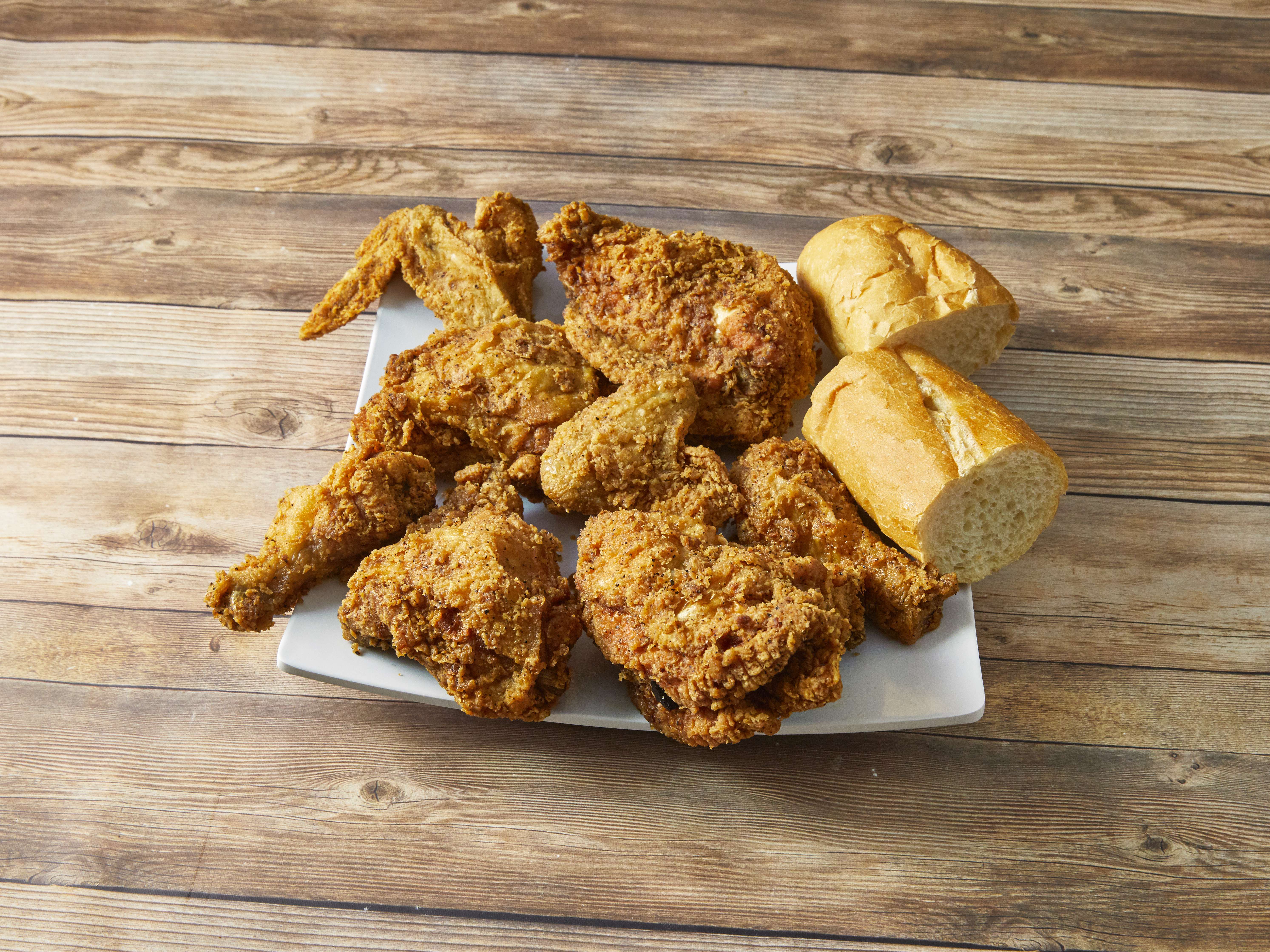 Order 8 Pieces of Fried Chicken food online from Victors Pizza store, Chicago on bringmethat.com