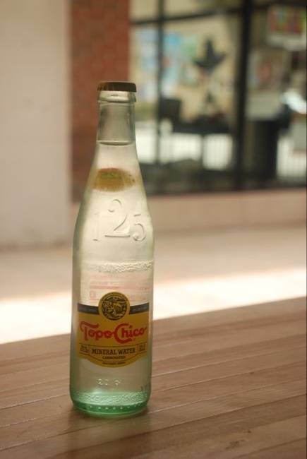Order Topo Chico Mineral Water food online from Gordo's store, Chicago on bringmethat.com