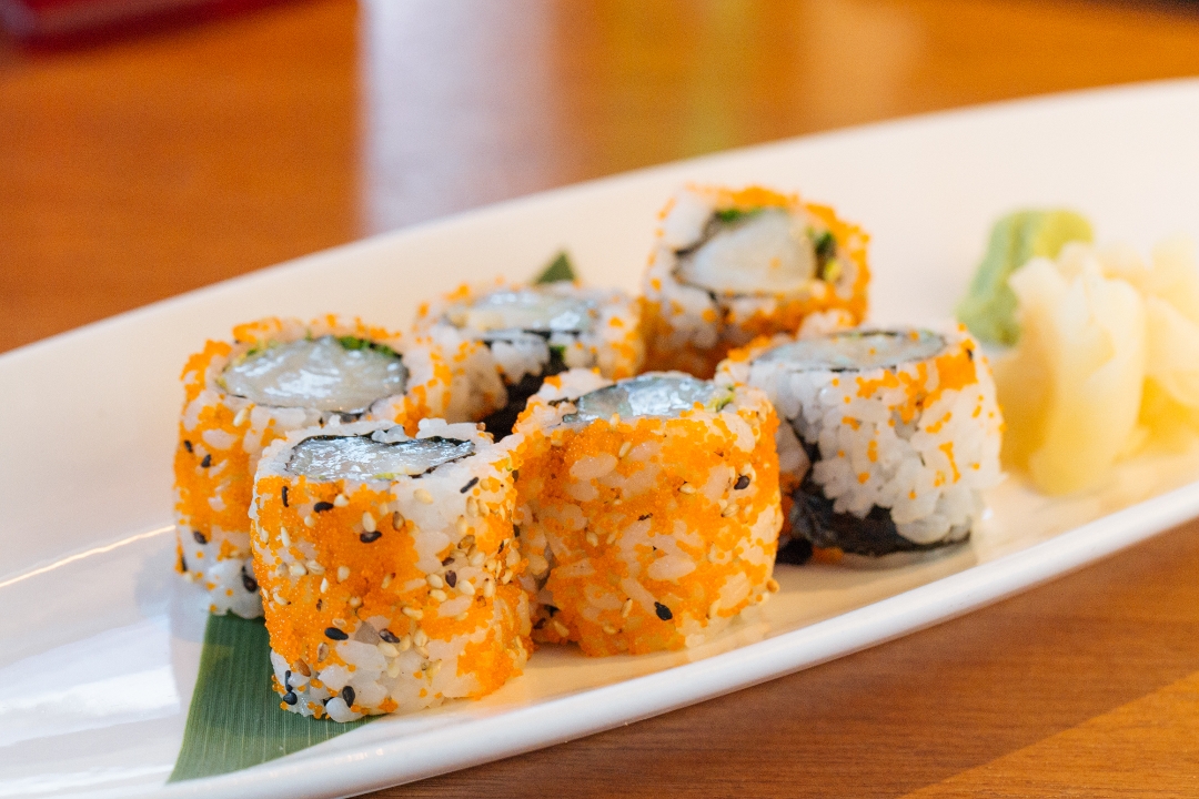 Order Spicy Scallop Roll food online from Azie Media store, Media on bringmethat.com