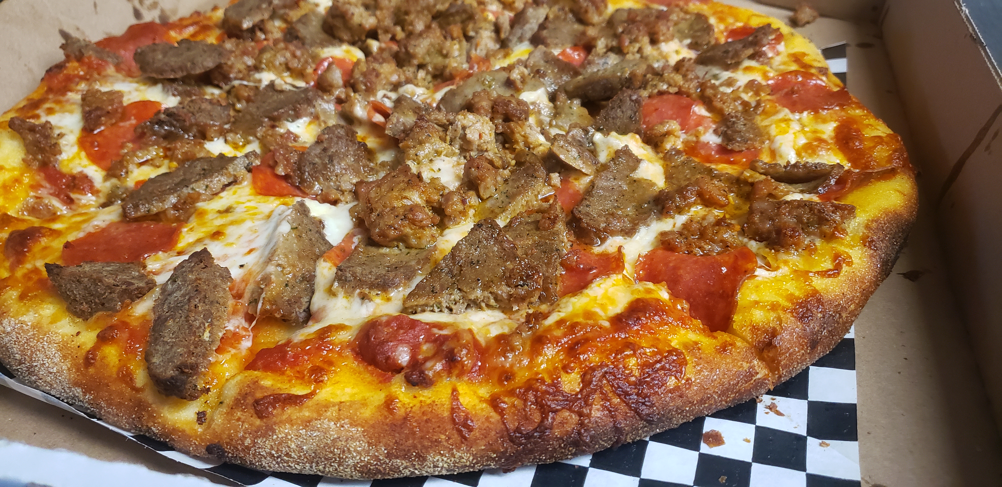Order Carne Pizza food online from Dominic's Ristorante Italiano store, Cypress on bringmethat.com