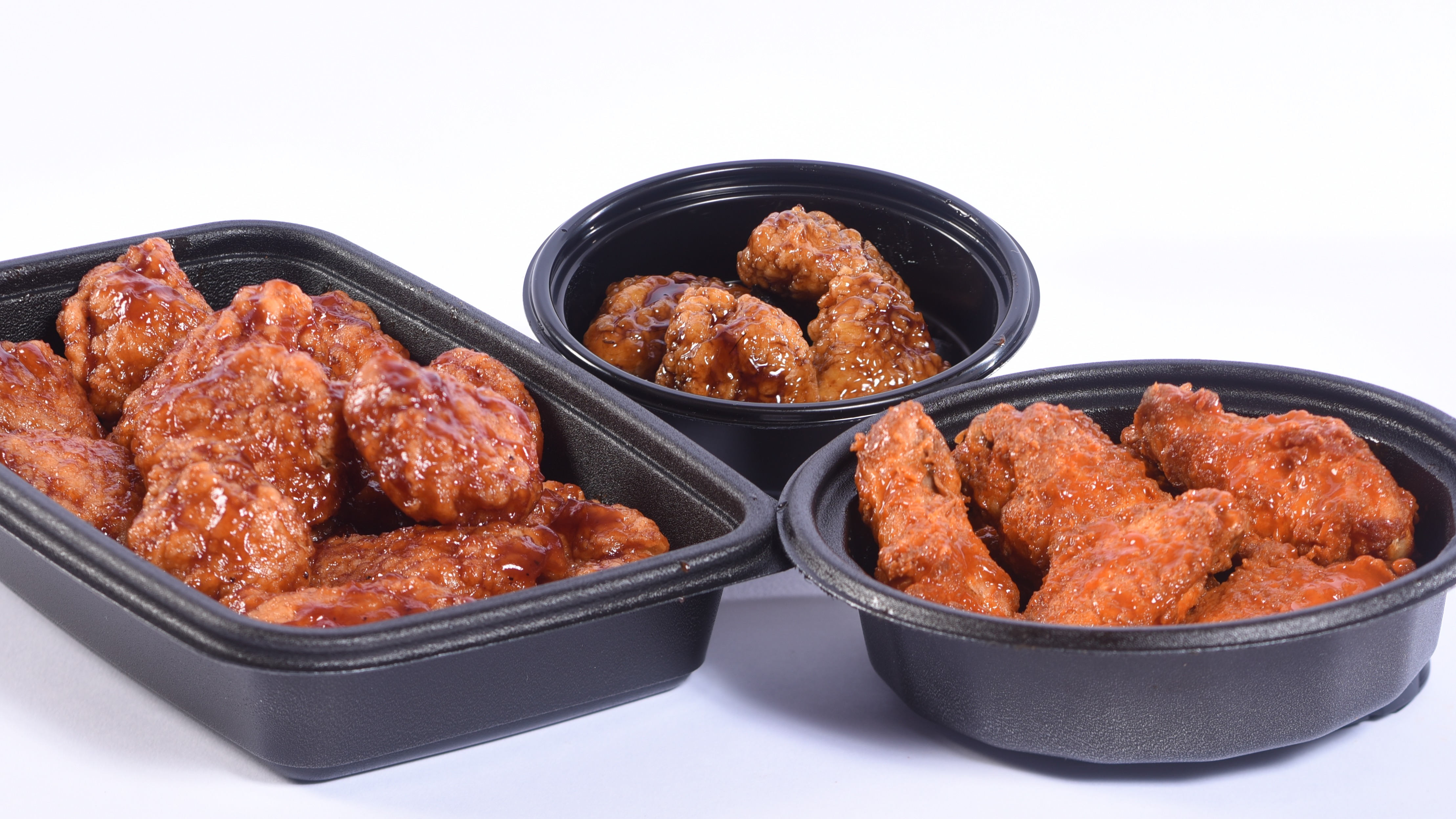 Order 8-Piece Boneless Wings food online from Amigos/Kings Classic store, Lincoln on bringmethat.com
