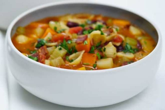 Order Minestrone Soup (Bowl) food online from Salerno Pizzeria & Sports Bar store, Hodgkins on bringmethat.com