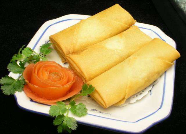Order 3. Vegetable Spring Roll food online from Mr. Rice store, Rahway on bringmethat.com