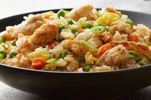 Order Chicken Fried Rice (qt) food online from Wu's Garden store, Upper Leacock on bringmethat.com