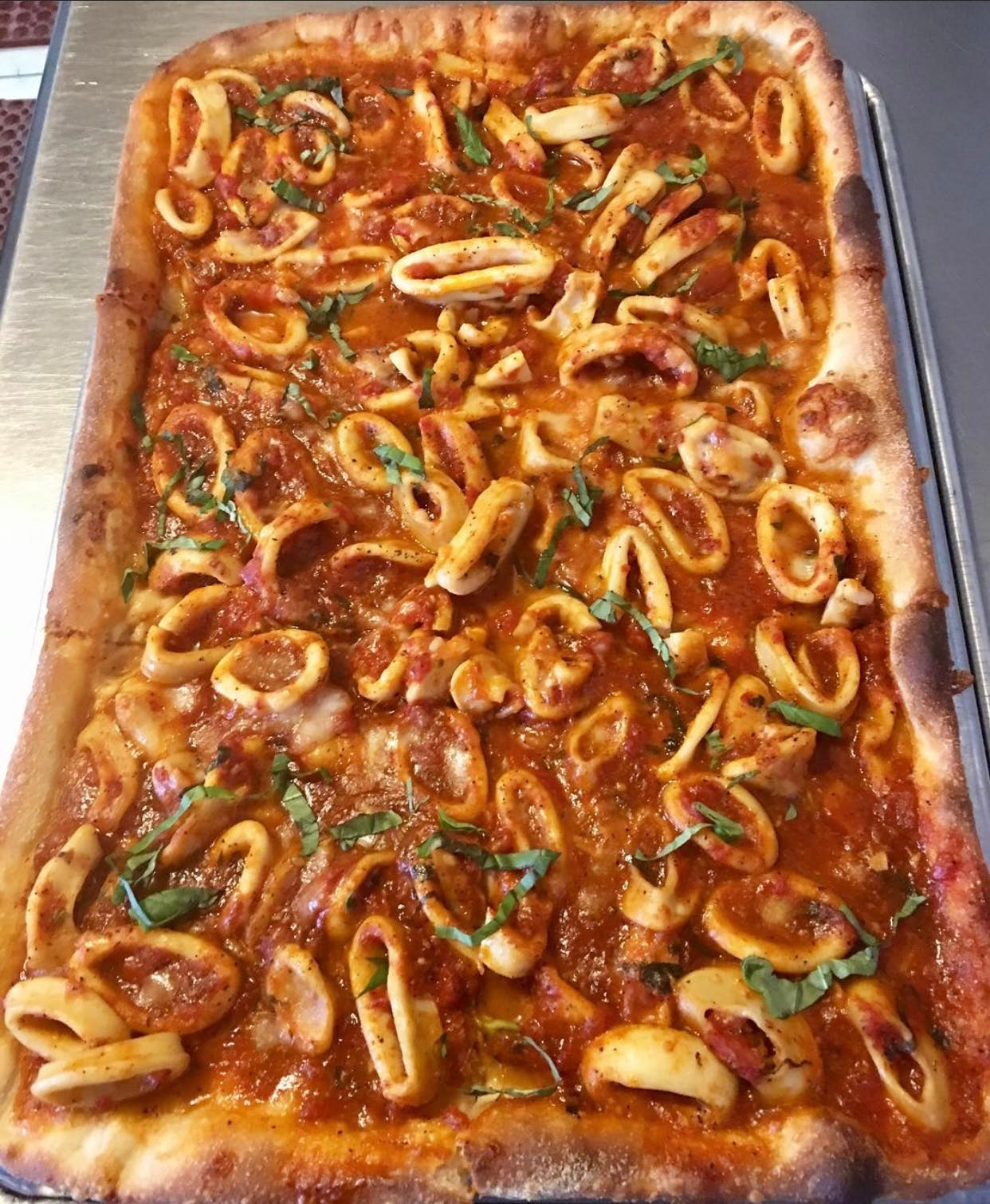 Order Calamari Marinara Pizza - Pizza food online from Benvenuto Ii store, Mohegan Lake on bringmethat.com