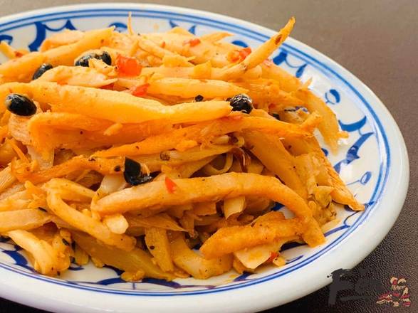 Order 广西风味酸笋（8oz） / Sour Bamboo Shoots (8oz) food online from Classic Guilin Rice Noodles store, San Mateo on bringmethat.com