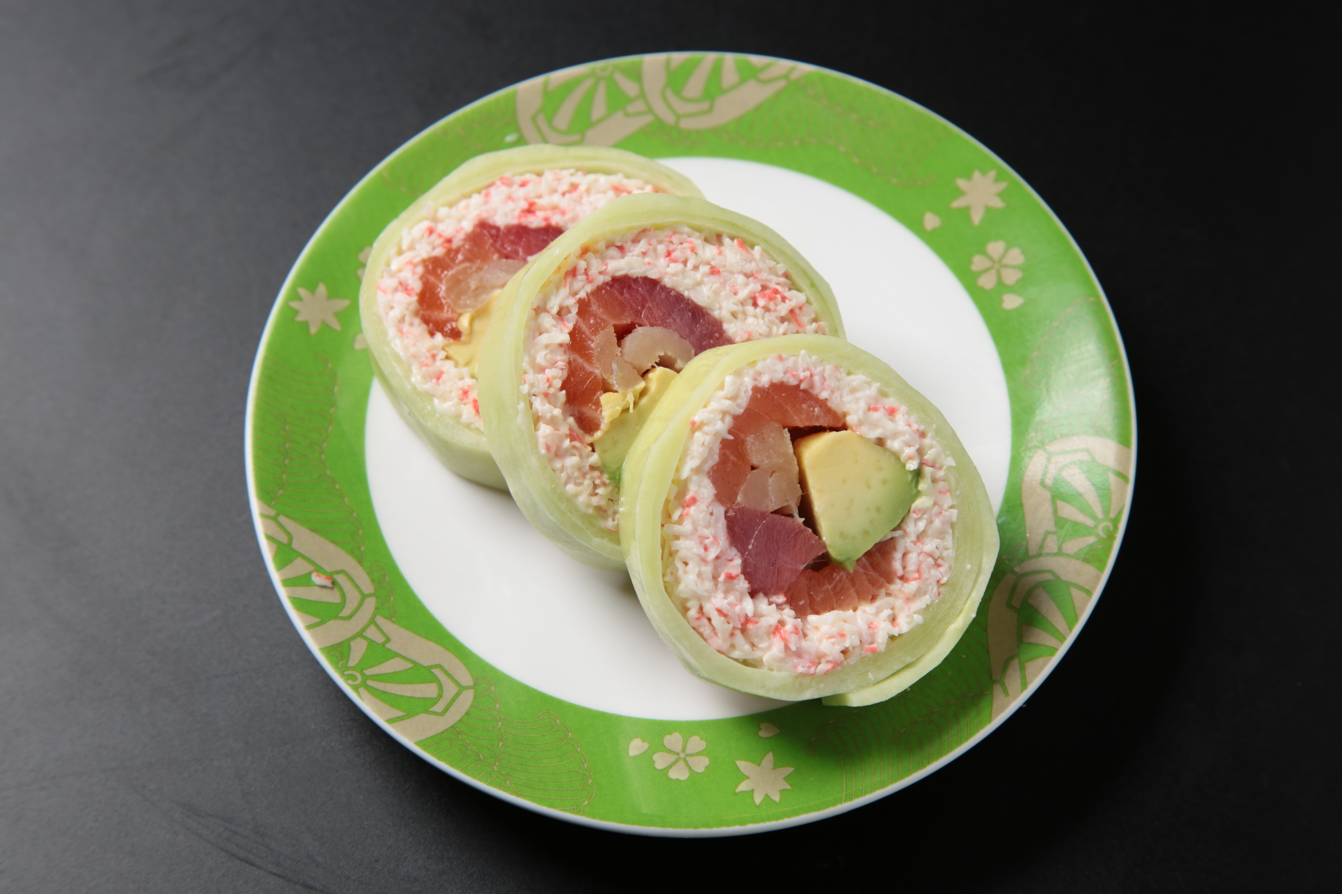 Order Sunset Roll (6 pcs) food online from Izumi Revolving Sushi store, Daly City on bringmethat.com