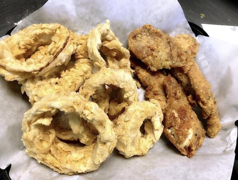 Order Onion Rings food online from Wing It Express store, El Paso on bringmethat.com