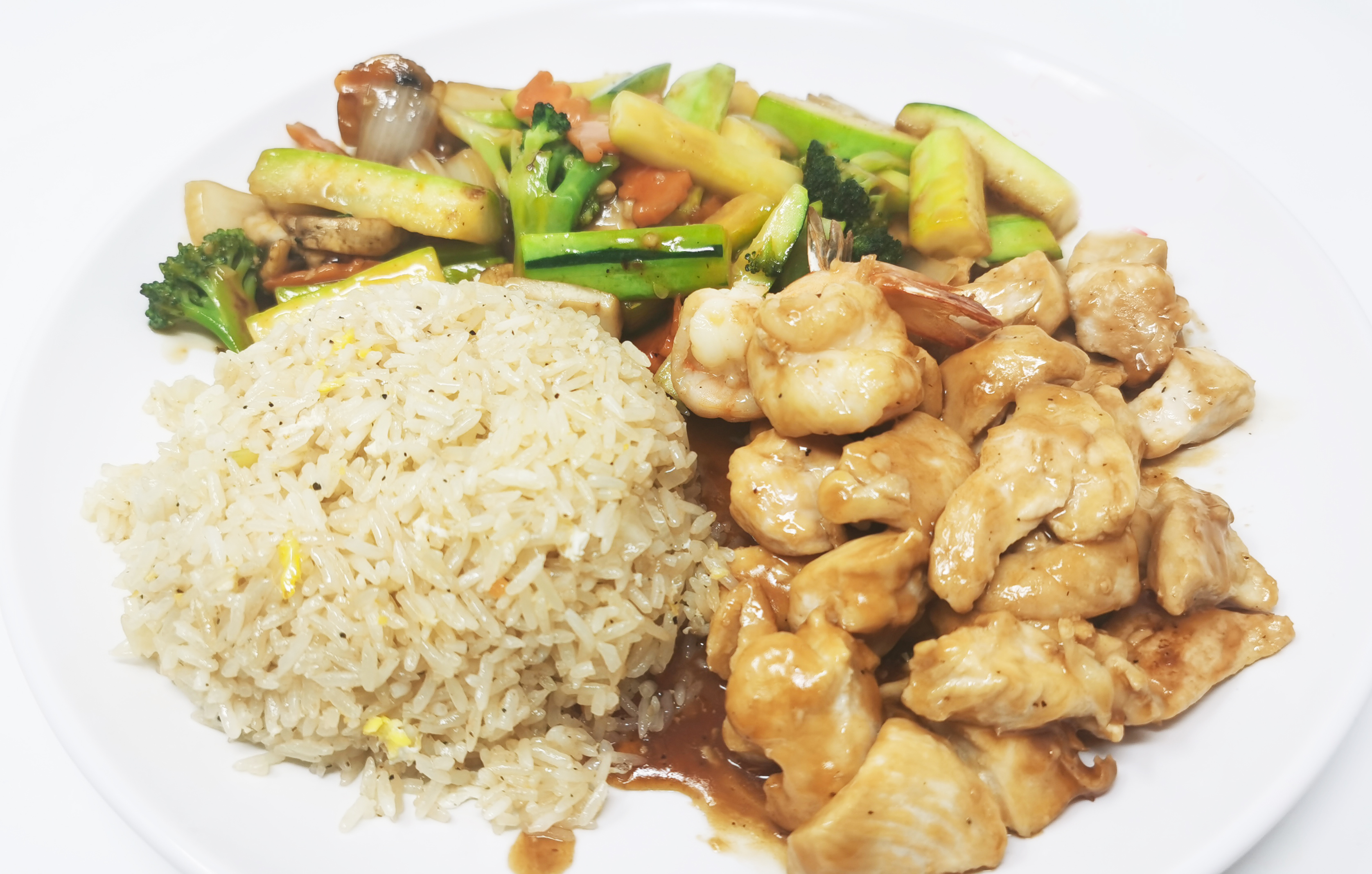 Order Hibachi Chicken Dinner food online from Izumi Japanese Restaurant store, Youngstown on bringmethat.com
