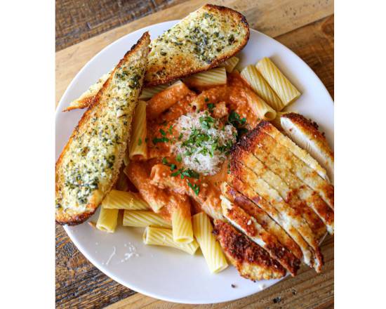 Order Parma Rosa w/ Rigatoni food online from Perry's store, Huntington Beach on bringmethat.com