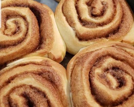 Order Fresh Baked Cinnamon Roll food online from Cafe Minee store, Snoqualmie on bringmethat.com