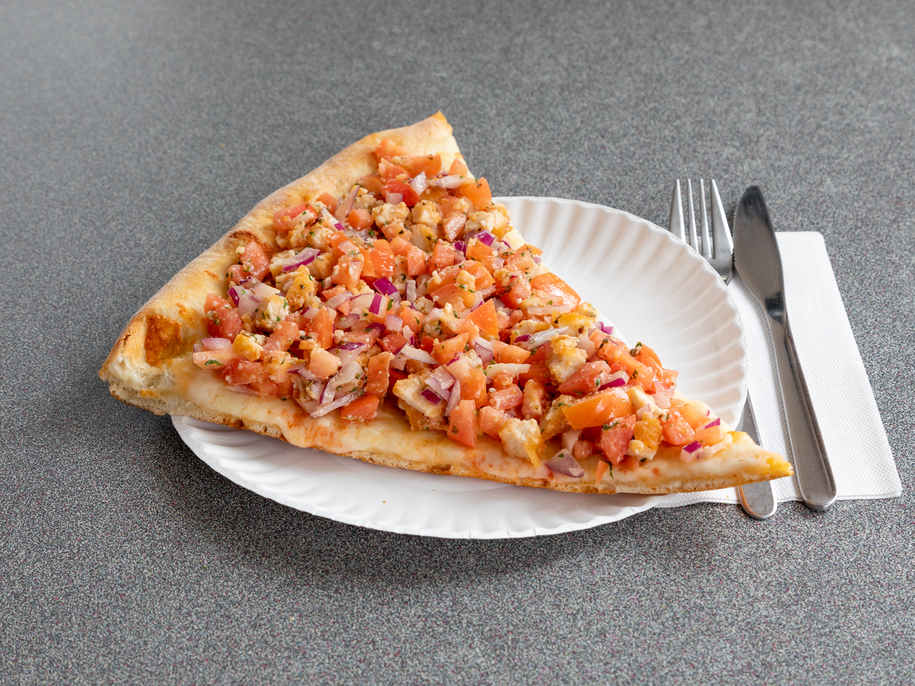 Order Chicken Tomato Onion Pizza food online from Scala Pizza store, Mount Vernon on bringmethat.com