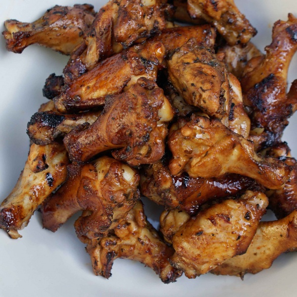 Order Traditional Chicken Wings food online from Shinar Pizza Market store, El Cajon on bringmethat.com