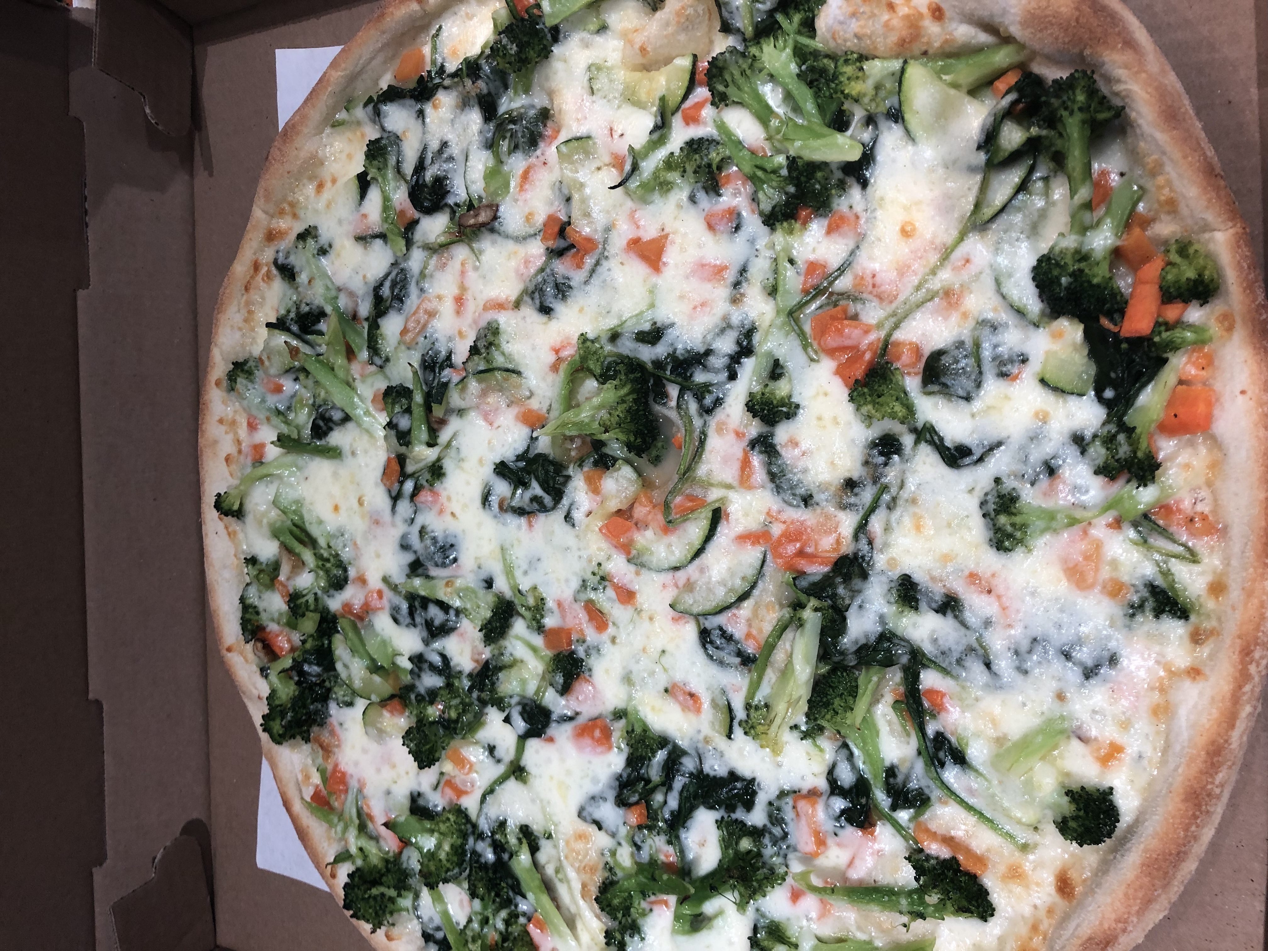 Order Vegetable Pizza food online from Toskana Pizzeria Restaurant store, Roslyn Heights on bringmethat.com