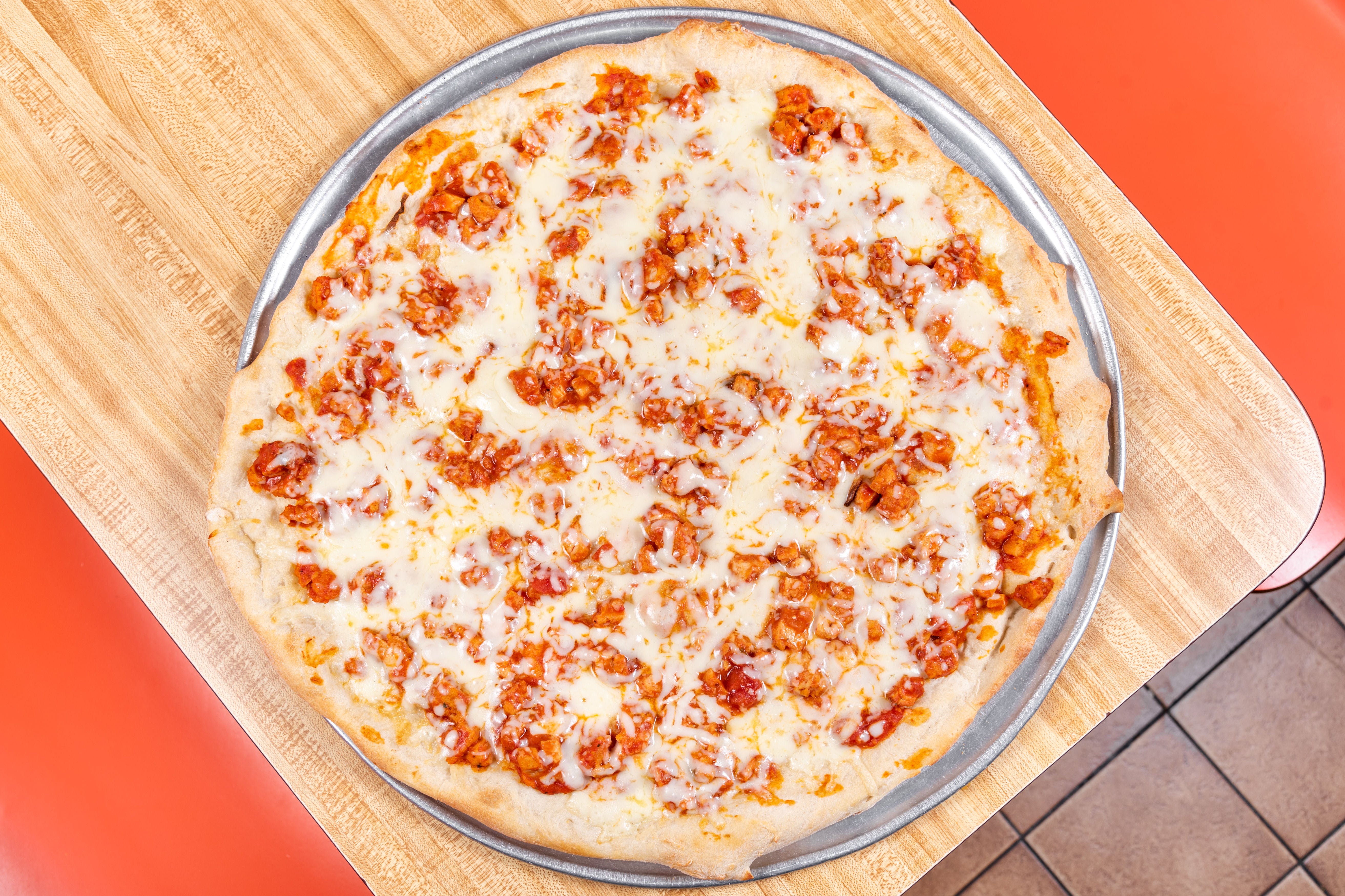 Order Buffalo Chicken Pizza - Small 12'' food online from Steinway pizza store, Astoria on bringmethat.com