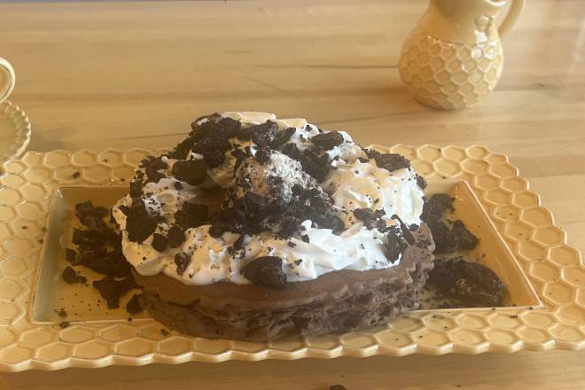 Order Oreo's & Cream Pancakes food online from Bee Brothers store, Romeoville on bringmethat.com