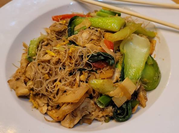 Order Pad Mee (Thin Noodle Stir Fry) food online from Thai Zappz store, Overland Park on bringmethat.com