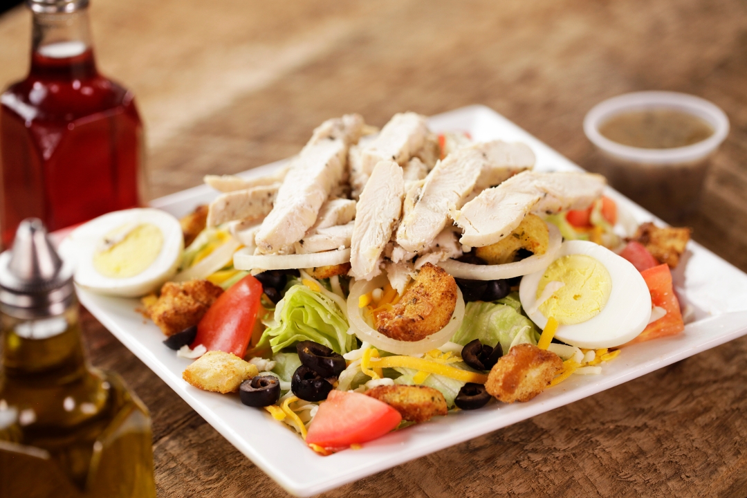 Order Grilled Chicken Salad food online from Zeppe's Pizzeria of Perry Twp Painsville store, Painesville on bringmethat.com