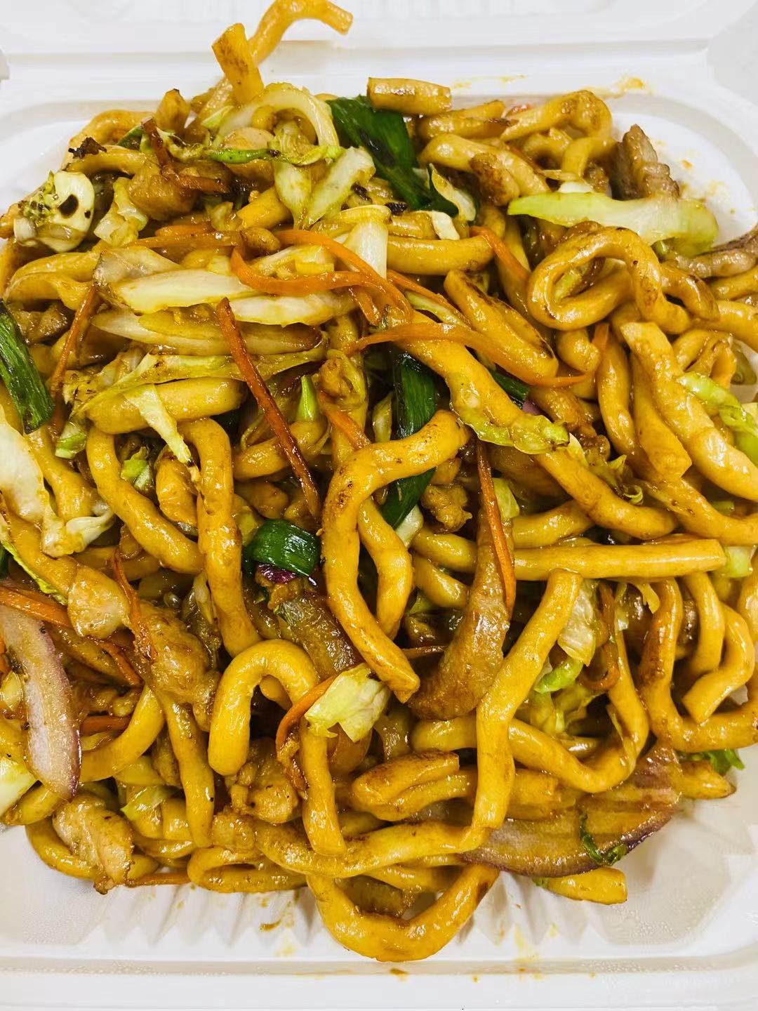 Order ShangHai Fried  Noodle   上海炒粗麵 food online from Dim Sum Club store, San Francisco on bringmethat.com