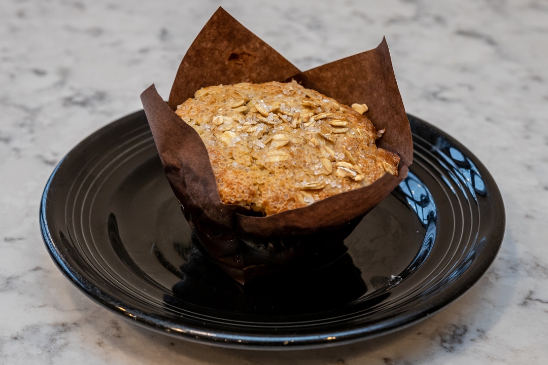 Order Apple Oat Muffin food online from Diesel Cafe store, Somerville on bringmethat.com