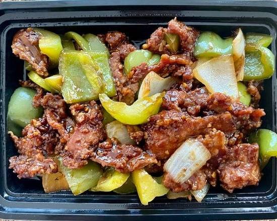 Order Green Pepper Beef food online from Little Chef Chinese Takeout @Aztec Food Hub store, San Diego on bringmethat.com