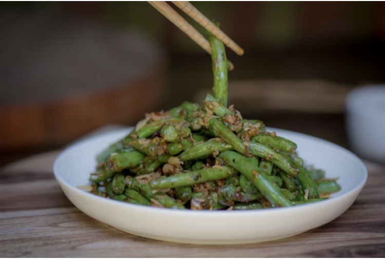 Order Hunan Style Green Beans food online from Mandarin Roots store, Palo Alto on bringmethat.com