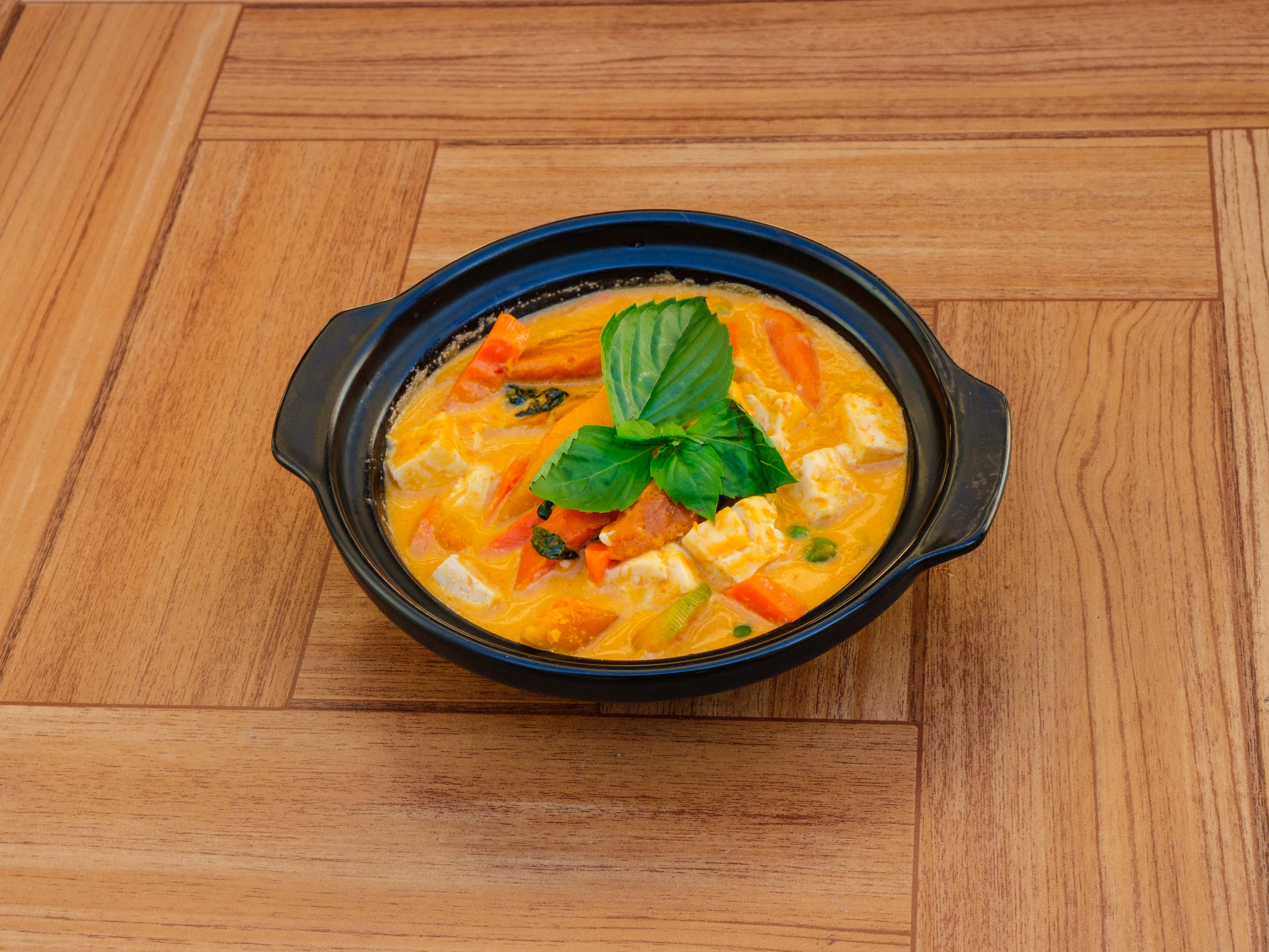 Order Pumpkin Curry food online from Thai Pot Thai Cuisine store, Sebastopol on bringmethat.com