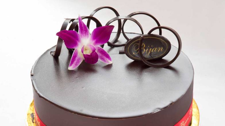Order 8" Chocolate Mousse cake food online from Bijan Bakery & Cafe store, San Jose on bringmethat.com