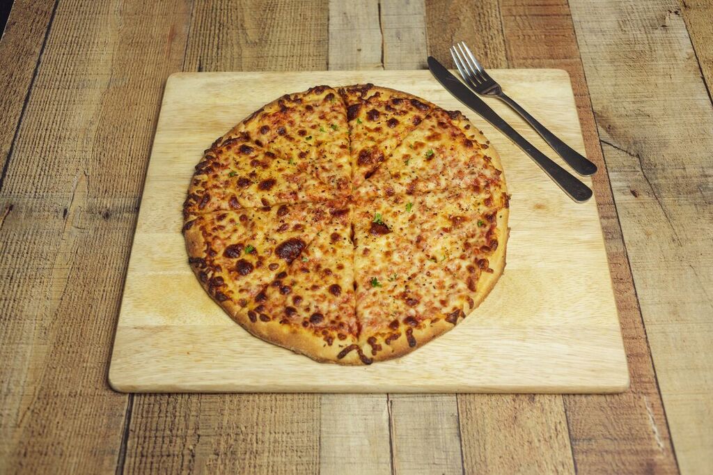 Order Small 10" Cheese Pizza food online from New York Pizza store, Nashville on bringmethat.com