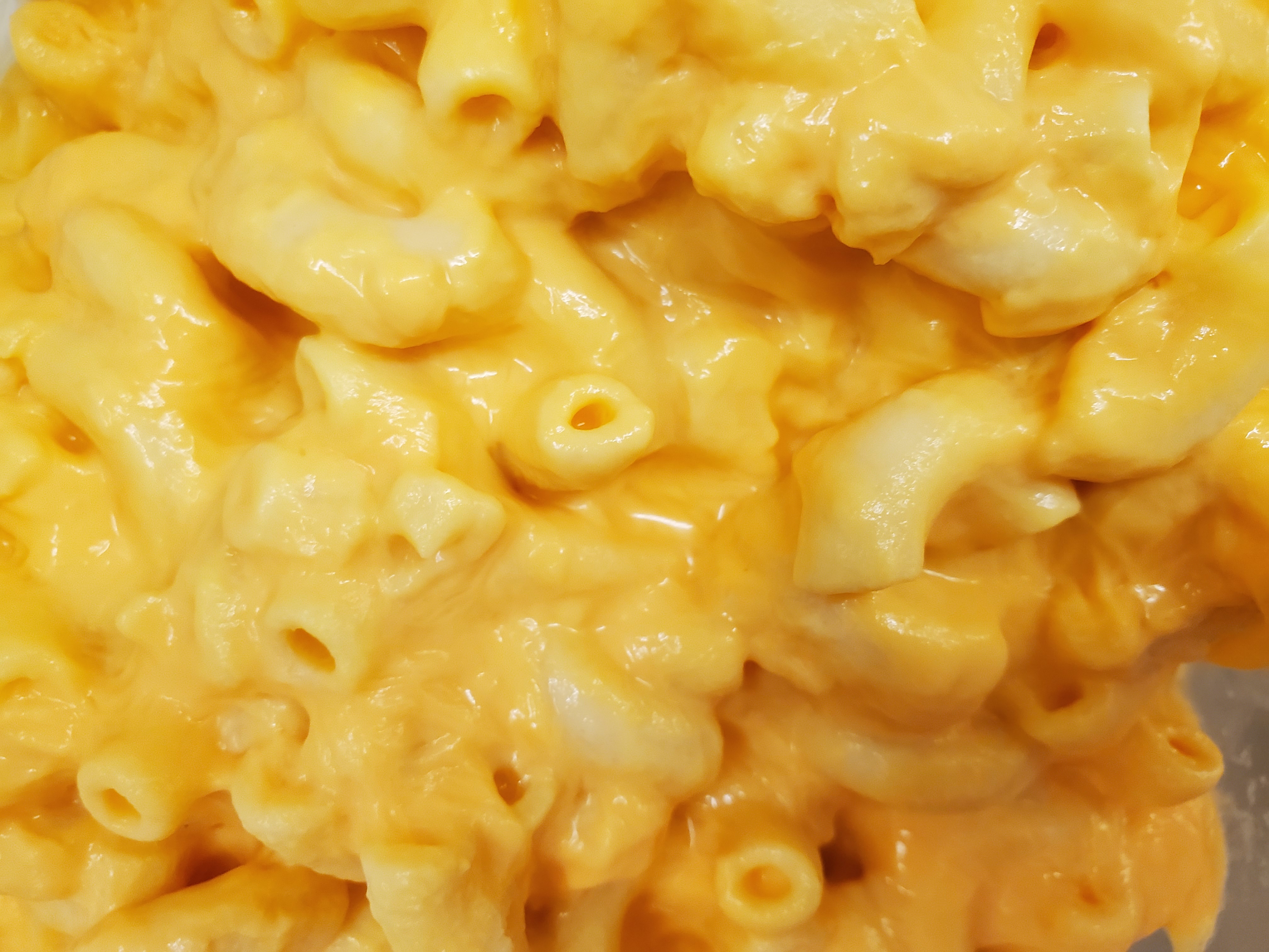 Order Mac and Cheese (16 oz.) food online from The Corner Deli store, Phoenix on bringmethat.com