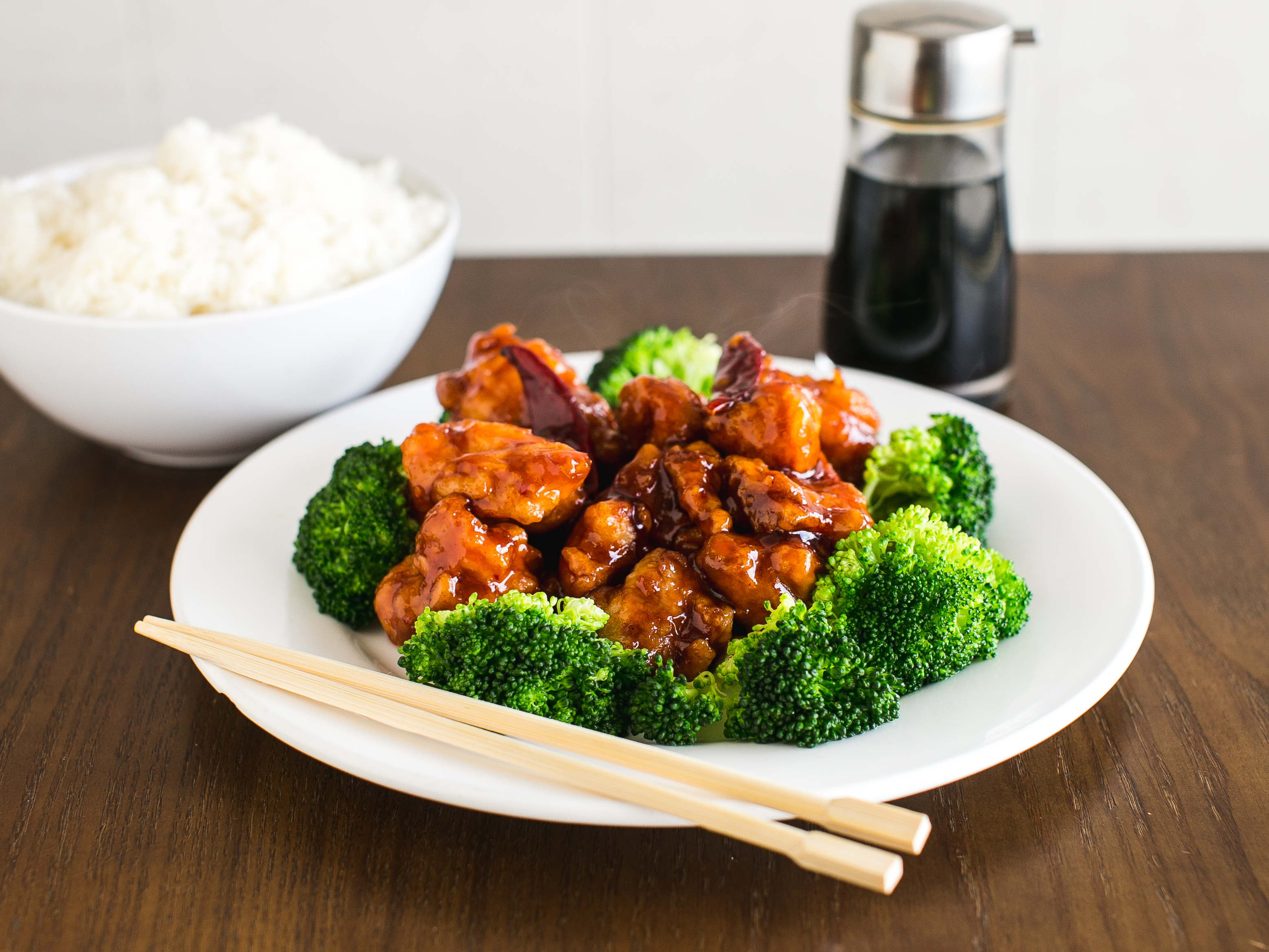Order F6. General Tso's Chicken food online from Mayflower Chinese Restaurant store, Marlton on bringmethat.com