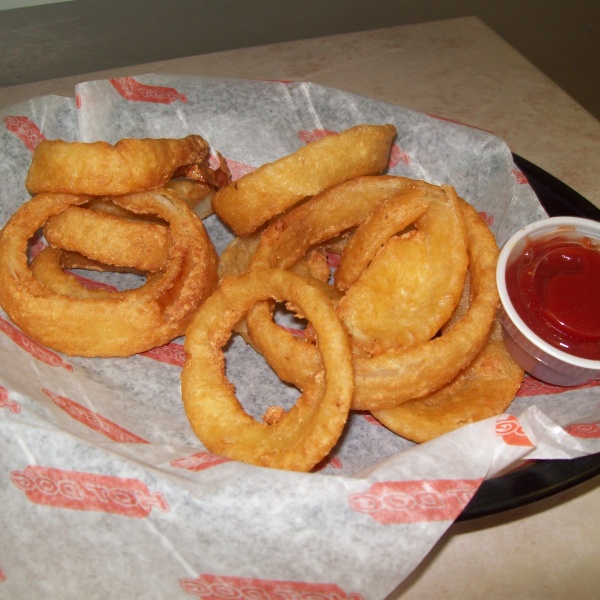 Order Onion Rings food online from Rinaldi Pizza & Sub Shop store, Marne on bringmethat.com