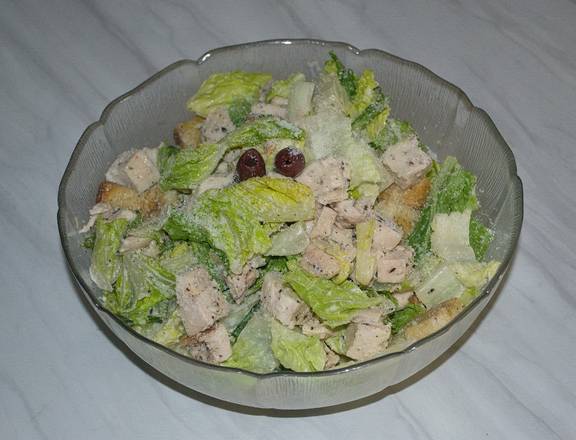 Order Caesar Salad with Roasted Chicken food online from Frank Pepe Pizzeria Napoletana store, Chestnut Hill on bringmethat.com