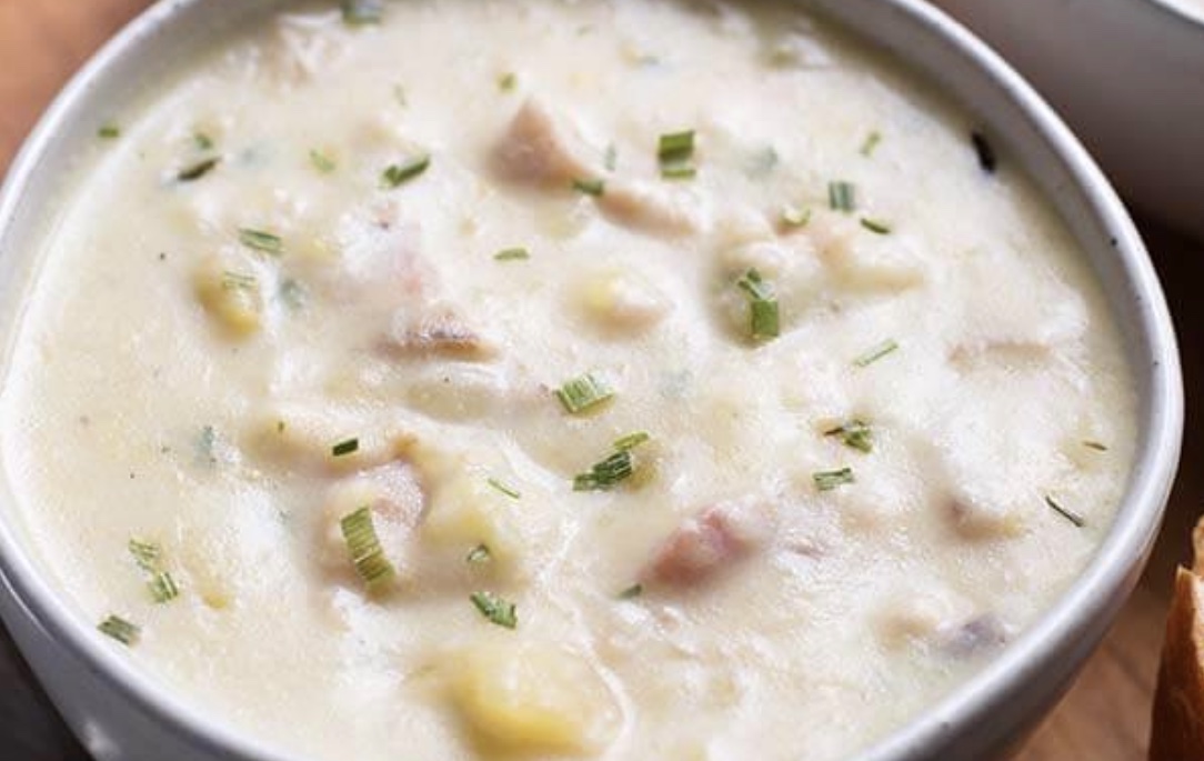 Order Clam Chowder food online from Rubys Cajun store, Cherry Hill on bringmethat.com