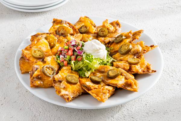Order Classic Nachos with Chicken food online from Chili'S Grill &Amp; Bar store, La Place on bringmethat.com
