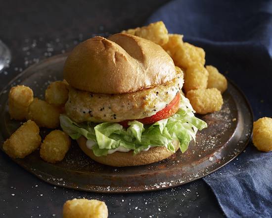 Order Grilled Chicken Sandwich food online from Ruby Tuesday store, Lithia Springs on bringmethat.com