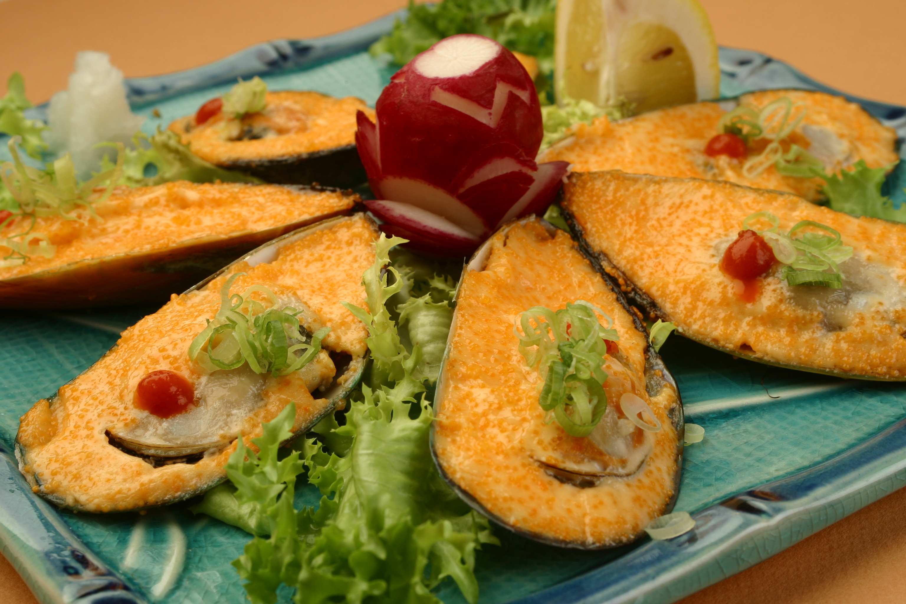 Order 8. Bake Green Mussel food online from Oeeshi Japaness Grill store, San Juan Capistrano on bringmethat.com