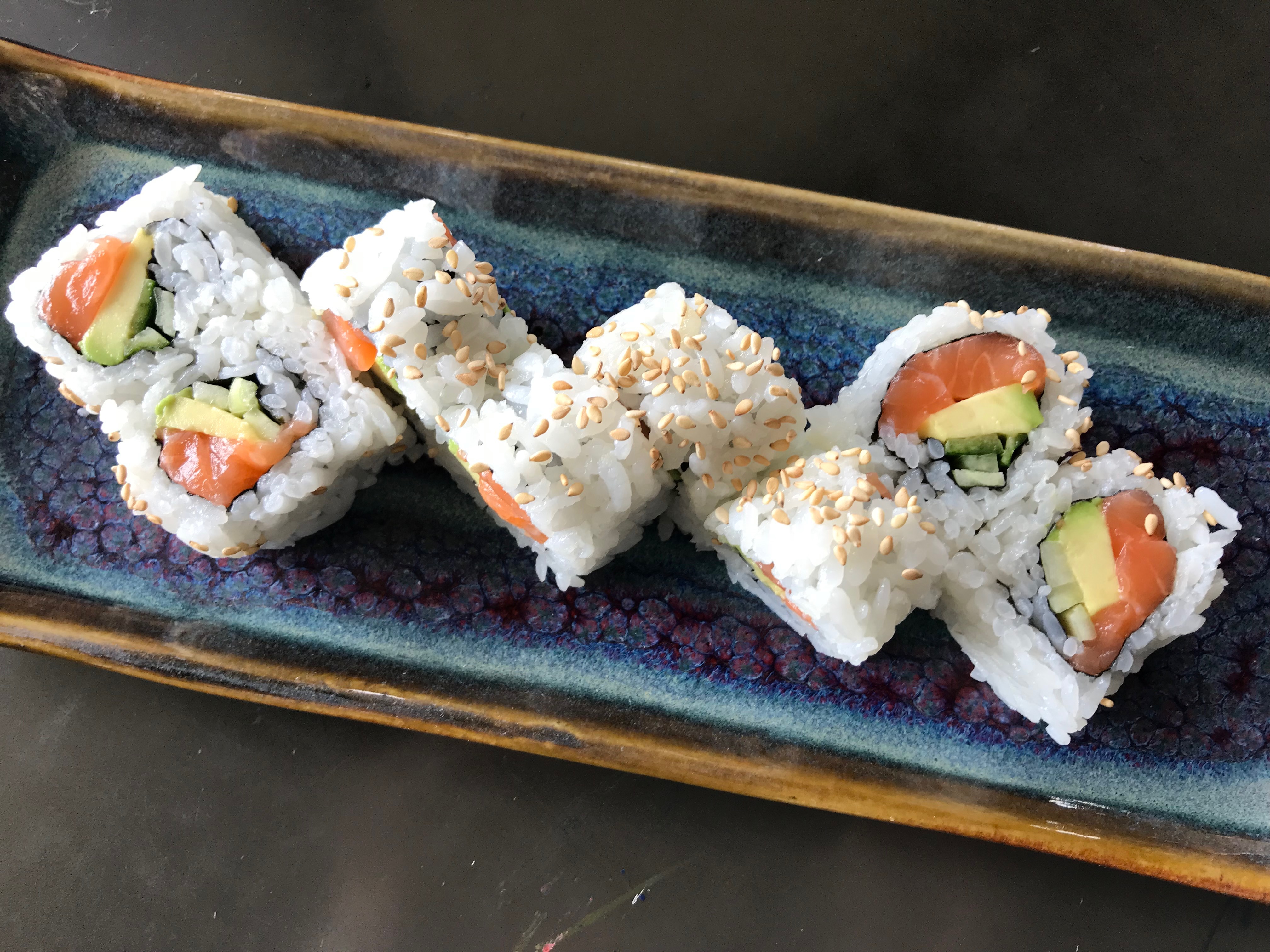 Order Salmon Roll food online from Sushi Lounge store, San Diego on bringmethat.com