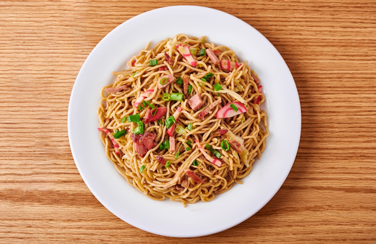 Order Fried Noodles food online from Zippys Restaurant store, Kailua on bringmethat.com